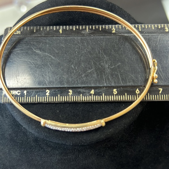 Diamonds 14K Gold Bangle Bracelet - Picture 3 of 5